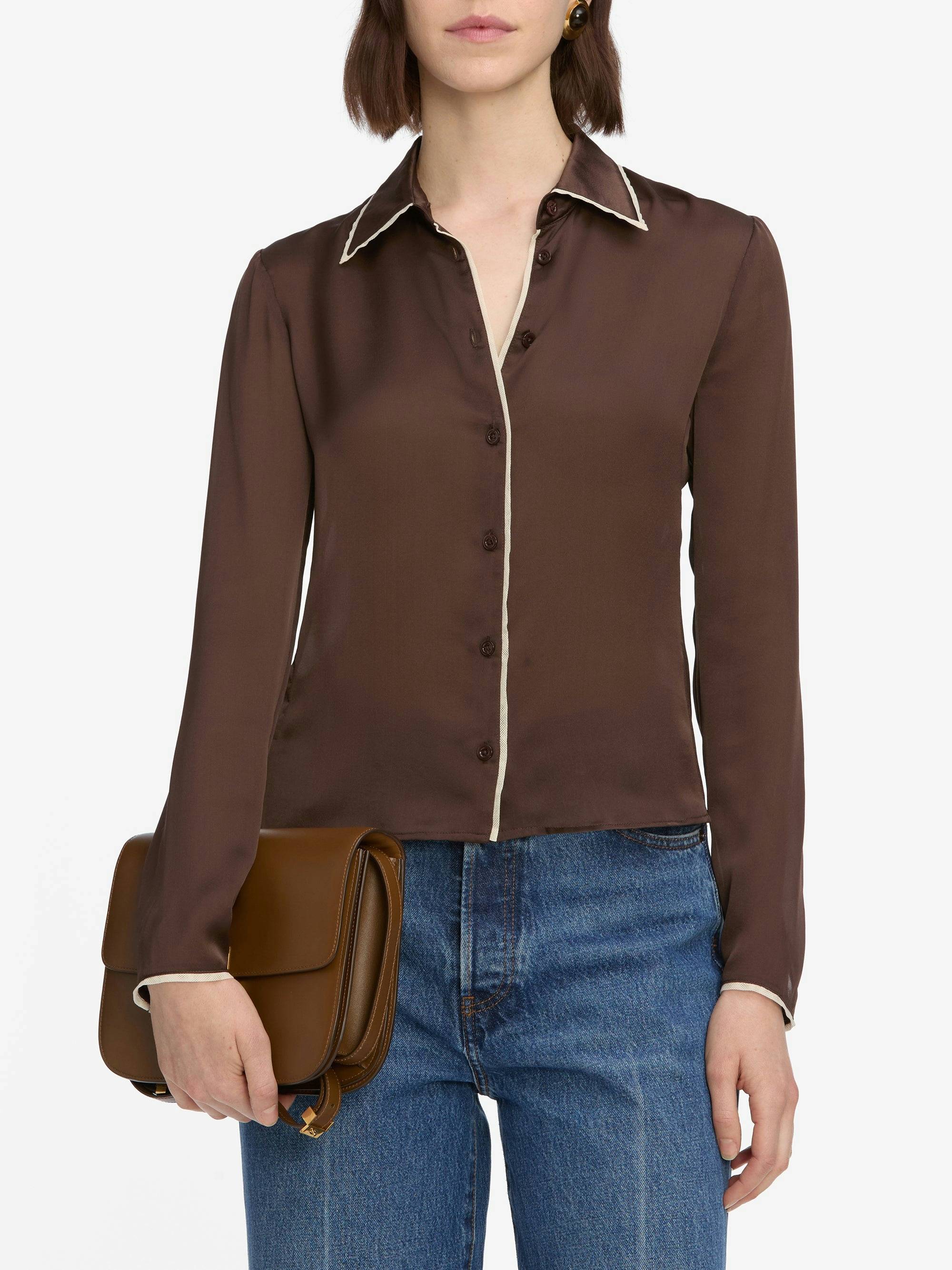 shirt front image alt:fit1
